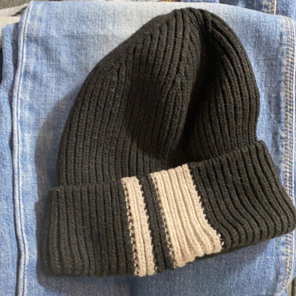Athleta beanie one size